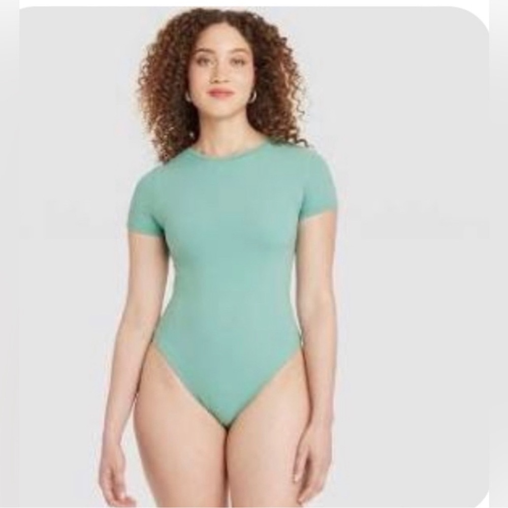 Women's 4 way stretch luxe bodysuit Auden green